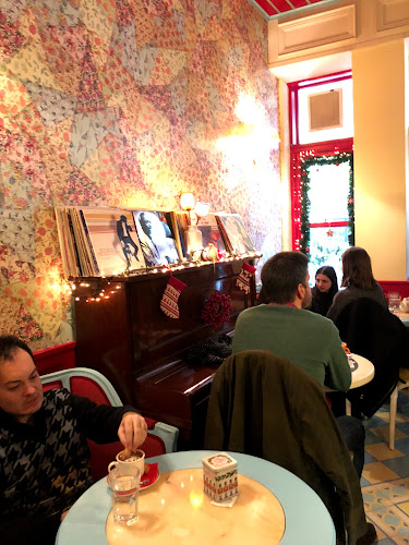 Ομήρου 44, Αθήνα 106 72