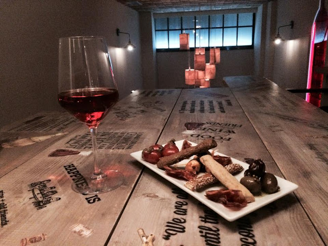 Comentarii opinii despre Wine O'Clock