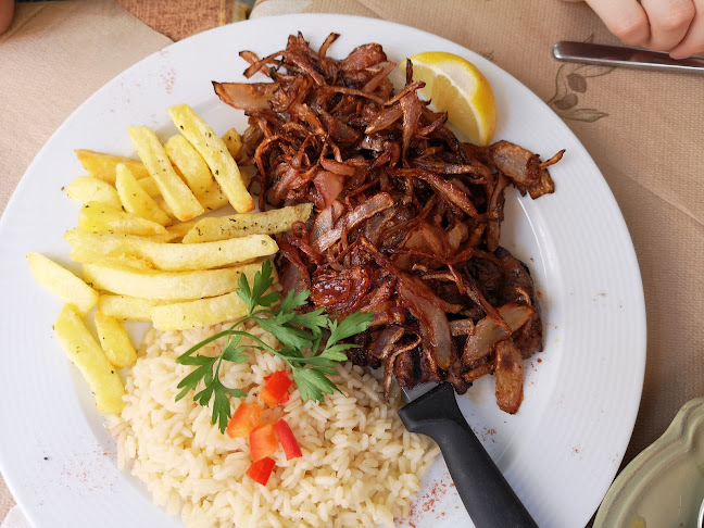 Λαδοφάναρο - Γαστρονομία και φιλοξενία