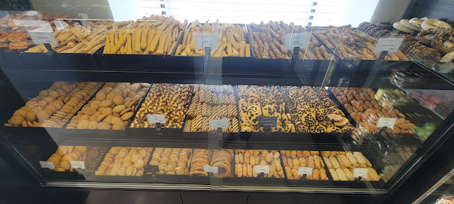 Comentarii opinii despre Neon Bakery & Coffee