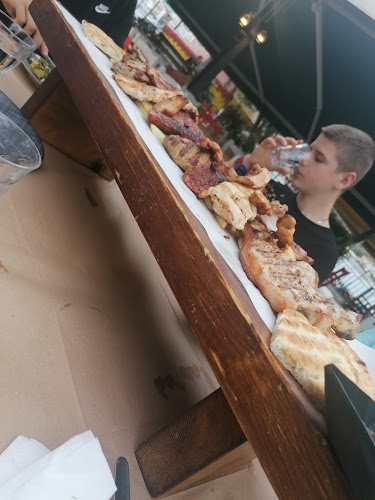 Μεζεδοπωλείο Σχολαρχείο - Χαλκίδα