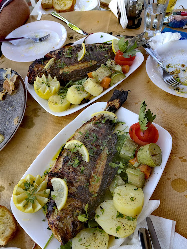 Opinii despre Fifty-fifty cafe restaurant în Ασπροβάλτα - Γαστρονομία και φιλοξενία