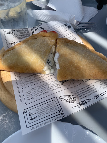 Opinii despre Αλυκές Beach Cafe în Μπούρος - Γαστρονομία και φιλοξενία