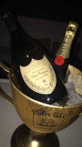 D Coffeehouse&Cocktail Bar - Γαστρονομία και φιλοξενία