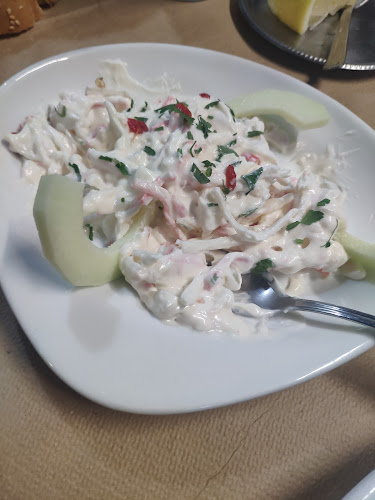 Τριαντάφυλλος - Η Μικρή Πλατεία - Παλαιόκαστρο