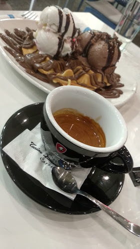 Ναυσικάς 66, Παλαιό Φάληρο 175 64