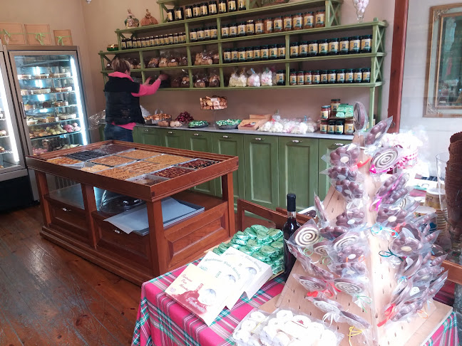 Comentarii opinii despre Παραδοσιακά Γλυκά Αράχωβας Παπαστάθη