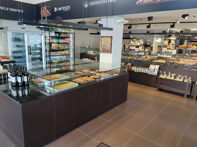 Opinii despre ΦΟΥΡΝΟΣ ΒΕΝΕΤΗ FOOD HALL | Αργυρούπολη în Αθήνα - Γαστρονομία και φιλοξενία