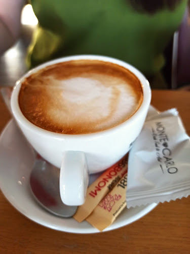 Πλ. Αλεξάνδρας 5, Πειραιάς 185 34