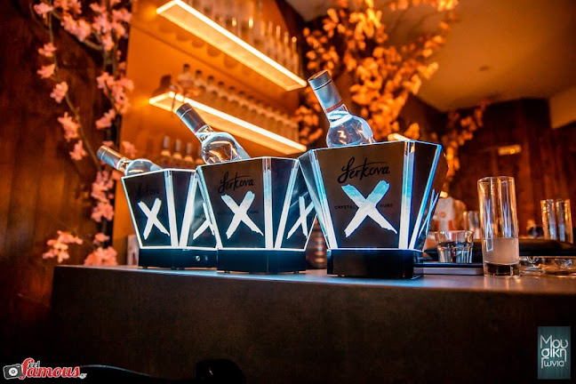 Μουσικη Γωνια - Γαστρονομία και φιλοξενία