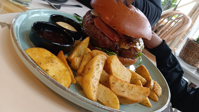 ΙΠΠΟΚΑΜΠΟΣ - Γαστρονομία και φιλοξενία