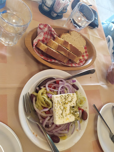 Απόκεντρο - Γαστρονομία και φιλοξενία