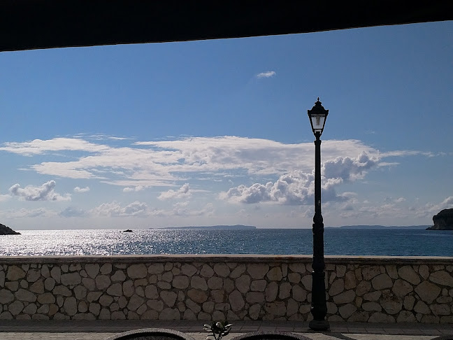 Comentarii opinii despre The Captain’s cafe bar