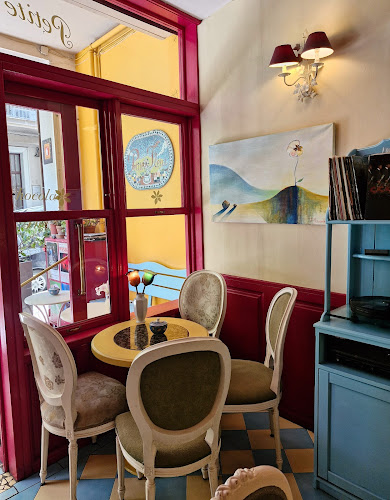 Comentarii opinii despre Petite Fleur