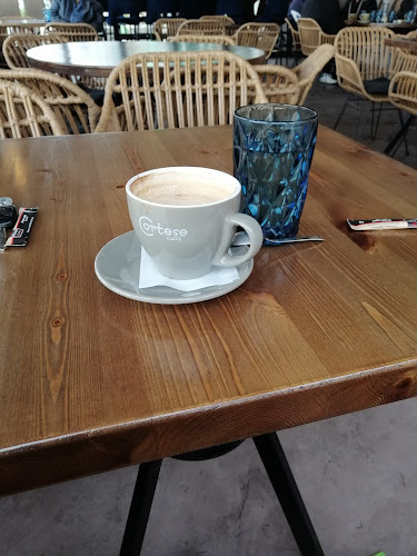 Opinii despre Αυλή în Σαλαμίνα - Γαστρονομία και φιλοξενία