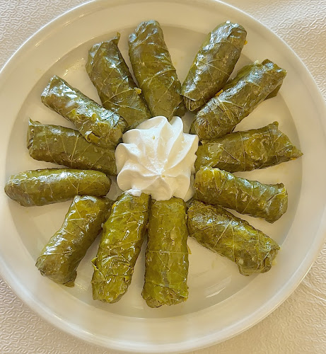 Comentarii opinii despre Ταβέρνα Το Ρόδι - Αρνί Αντικριστό