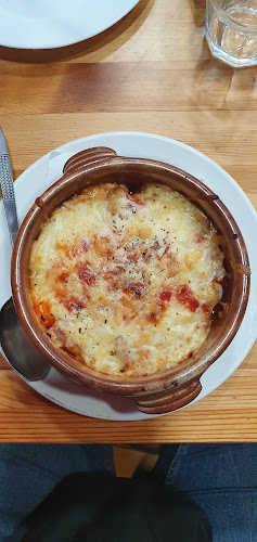 Pizza House - Γαστρονομία και φιλοξενία