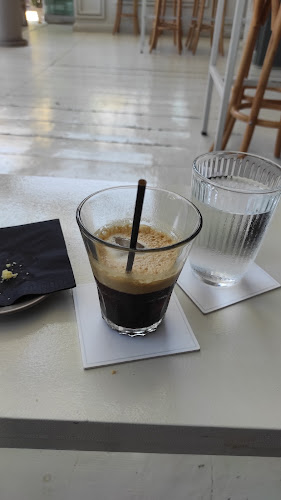 Έntree All Day Bar - Γαστρονομία και φιλοξενία