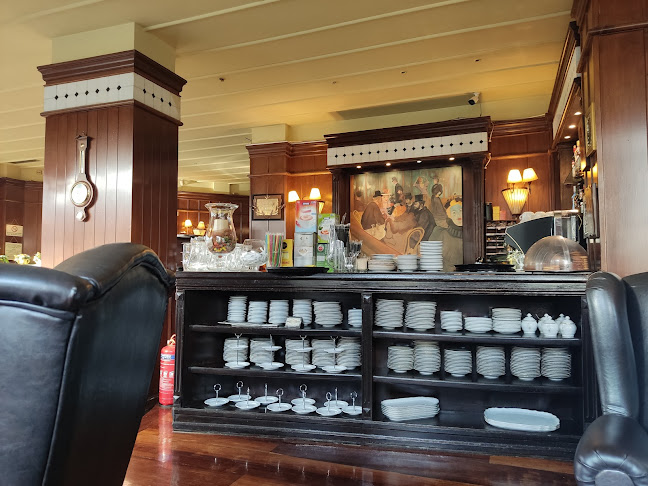 LLOYD MARIAN - Γαστρονομία και φιλοξενία