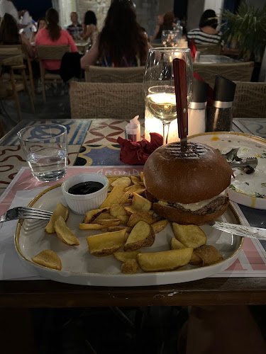 Comentarii opinii despre Aroma Old Port, Chania