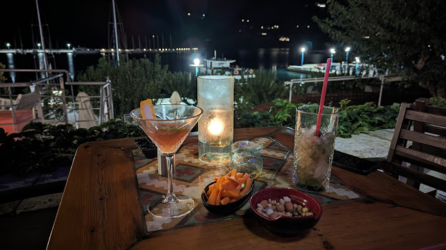 Comentarii opinii despre Mercurius Cocktail Bar