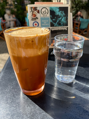 Αγ. Αναργύρων 10, Αθήνα 105 54