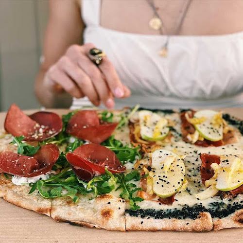 Opinii despre Kentrina în Αθήνα - Γαστρονομία και φιλοξενία