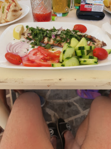 Plaka Beach restaurant - Γαστρονομία και φιλοξενία