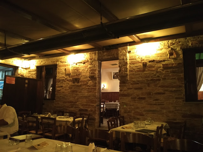 Comentarii opinii despre Ταβέρνα "Οινοφροντιστήριον ΕΞΑΡΧΟΣ ΤΣΑΡΔΑΚΑΣ" Ελληνική κουζίνα, Ψητά στη σούβλα.