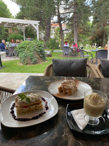 Έξι Βρύσες - Πολύγυρος