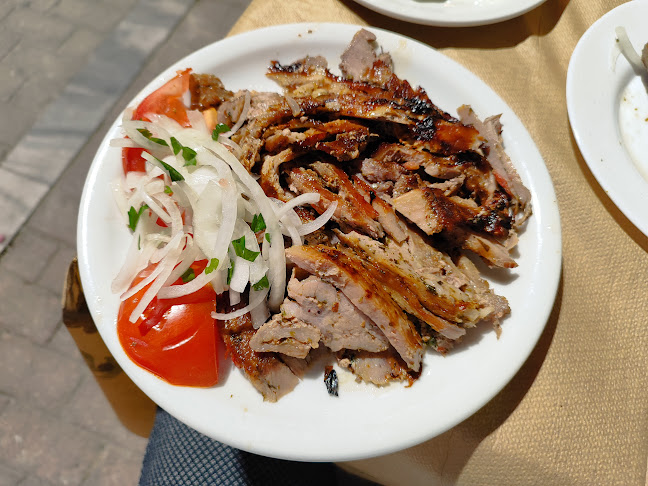 Γύρος Στα Κάρβουνα "Ο Σπύρος"