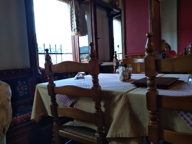 Comentarii opinii despre Μετσοβίτικο Σαλόνι