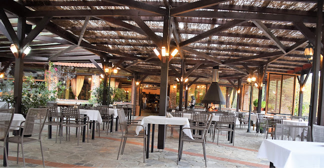 Εστιατόριο Λουτρων