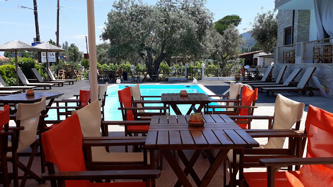 Johnny's pool cafe& Restaurant