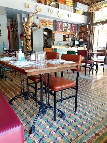 Γαλάτειας 1, Αθήνα 176 76