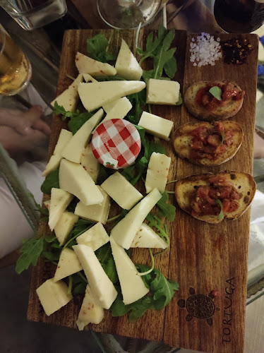 Comentarii opinii despre TORTUGA ArtCafè Winebar Gallery