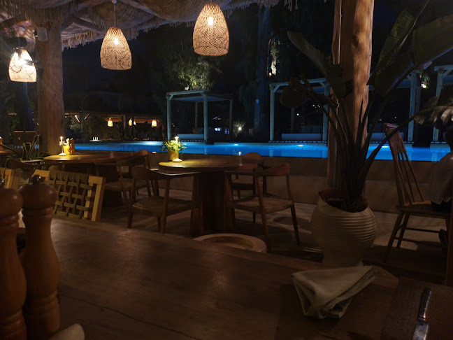 Comentarii opinii despre Octo Sea Side Restaurant