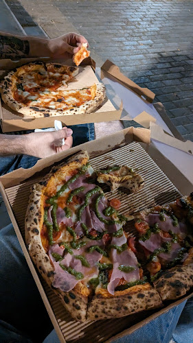 Comentarii opinii despre Totonno Pizzeria