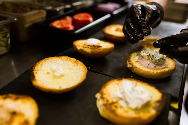 Comentarii opinii despre B for Burger