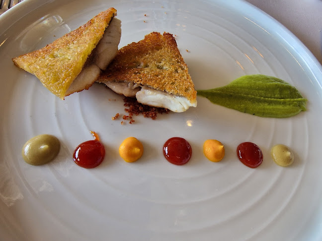 Ακτή Κουμουνδούρου 54, Πειραιάς 185 33