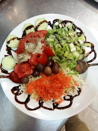 Σταυραετός Εστιατόριο & Ξενοδοχείο - Συρράκο