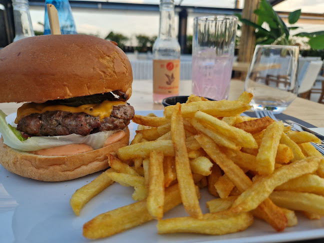 Opinii despre Azuro în Πικέρμι - Γαστρονομία και φιλοξενία