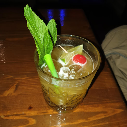 Opinii despre Zempi Place în Νίκαια - Γαστρονομία και φιλοξενία