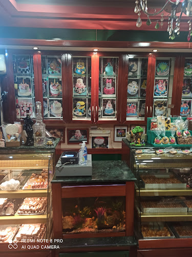 Xristos Patisserie Yiokotos