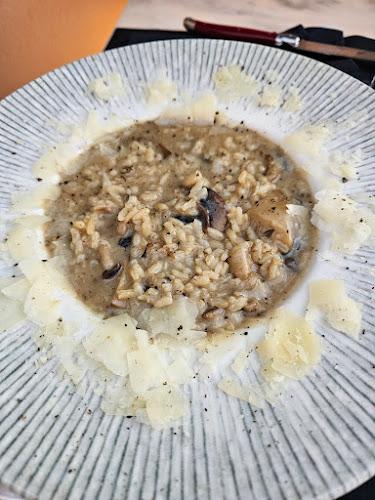 Comentarii opinii despre Οινόα