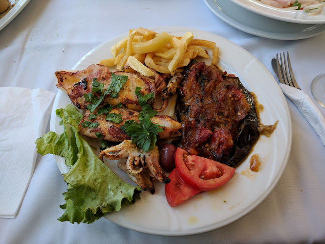 Opinii despre "Τα αδέρφια" Κοτόπουλα στα κάρβουνα în Σταυρός - Γαστρονομία και φιλοξενία