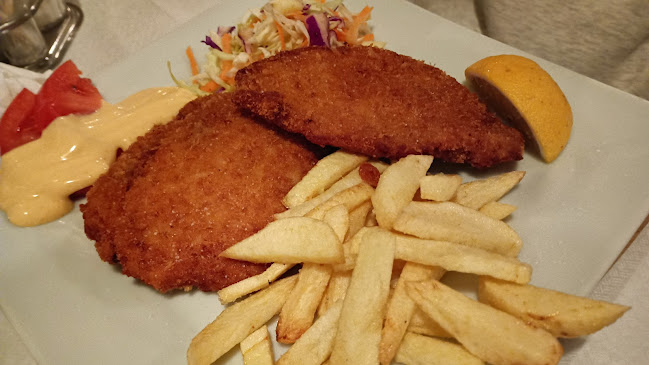 Ταβέρνα "Οινοφροντιστήριον ΕΞΑΡΧΟΣ ΤΣΑΡΔΑΚΑΣ" Ελληνική κουζίνα, Ψητά στη σούβλα.