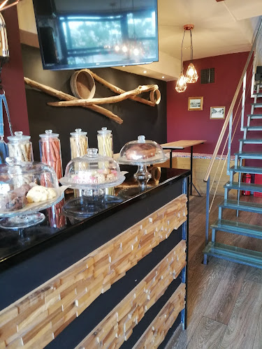 Opinii despre Kaldi's coffee în Πειραιάς - Γαστρονομία και φιλοξενία