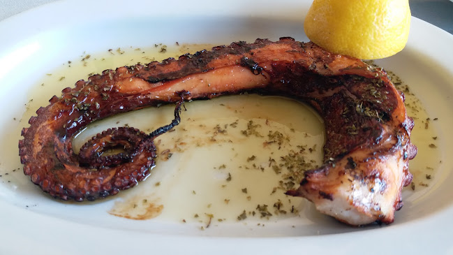 Τα Καβουράκια - Γαστρονομία και φιλοξενία