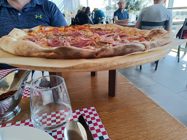 Opinii despre La Pasteria în 'Αγιος Δημήτριος - Γαστρονομία και φιλοξενία